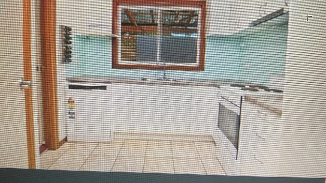 Whole property with 3 rooms for rent