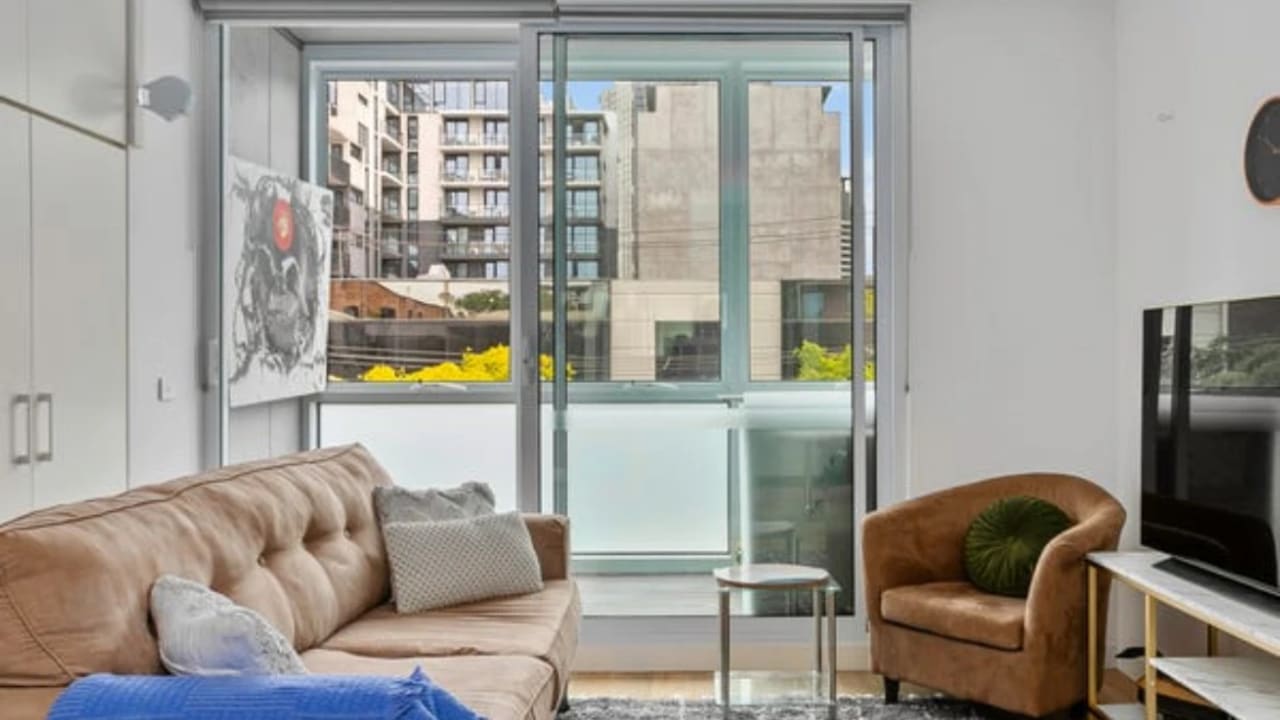 Furnished room with own bathroom