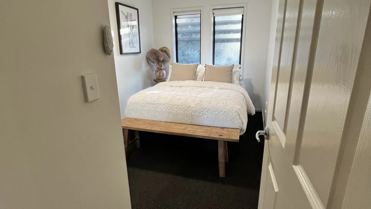 Room in a share house
