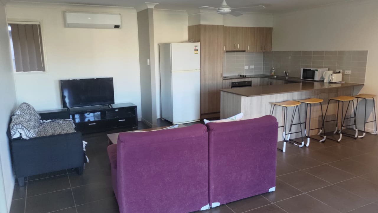 Whole property with 3 rooms for rent