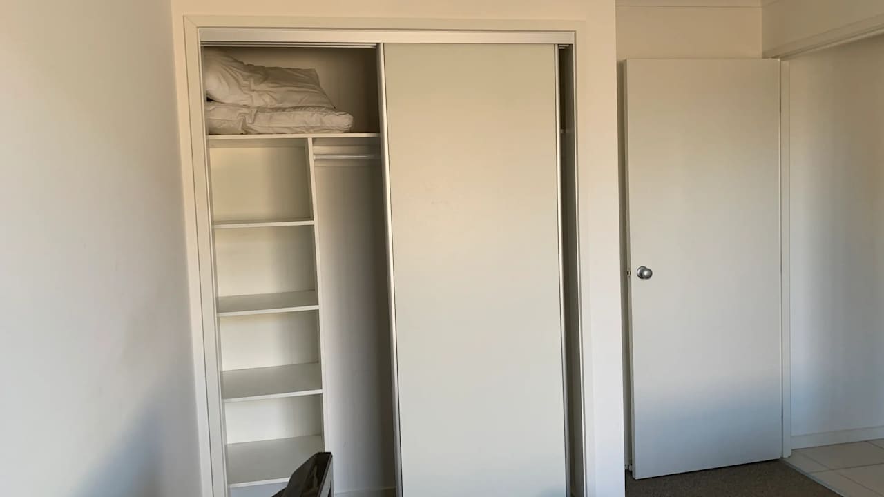 Room in a share house