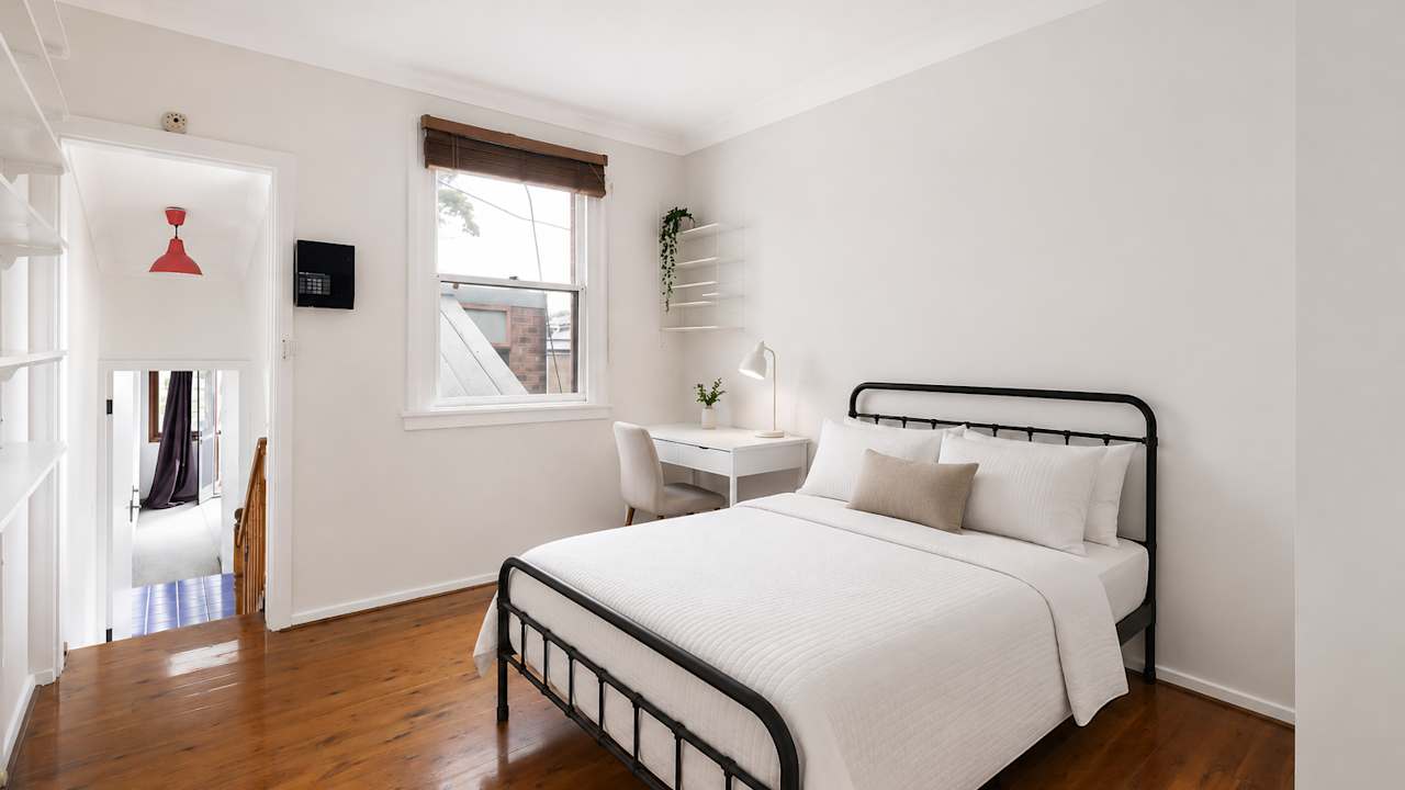 Whole property with 5 rooms for rent