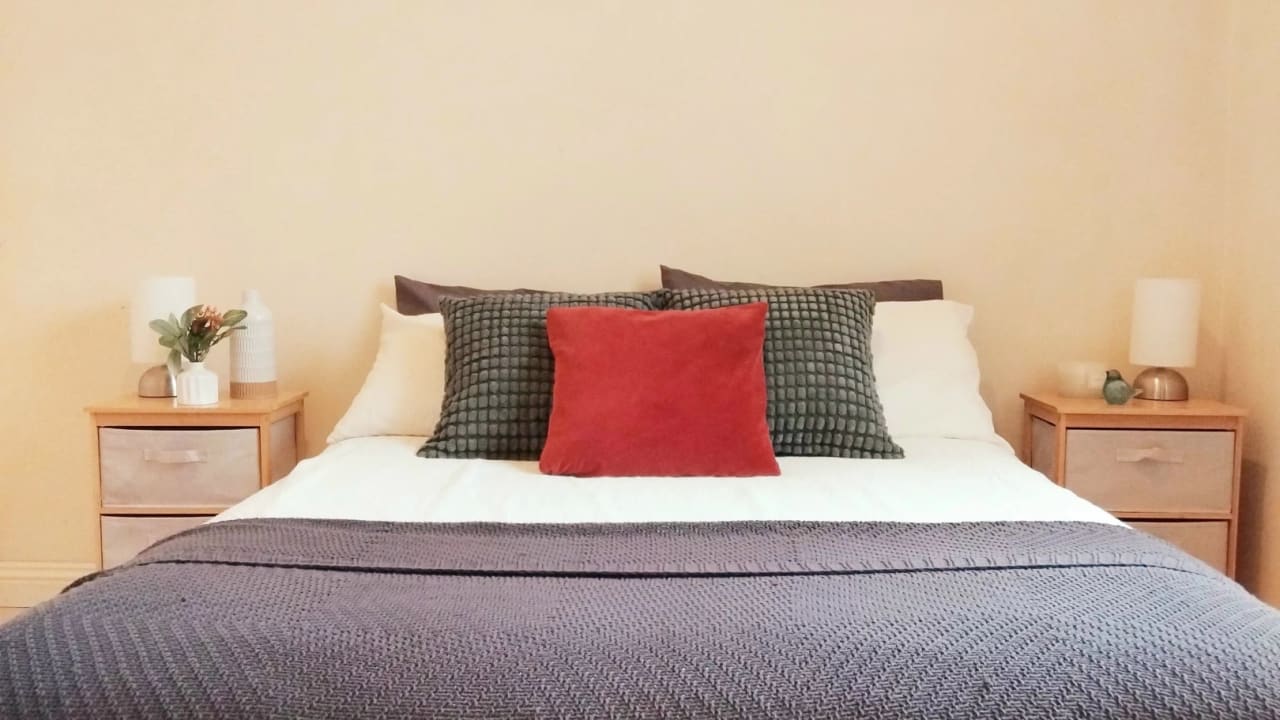 Furnished room in a share house