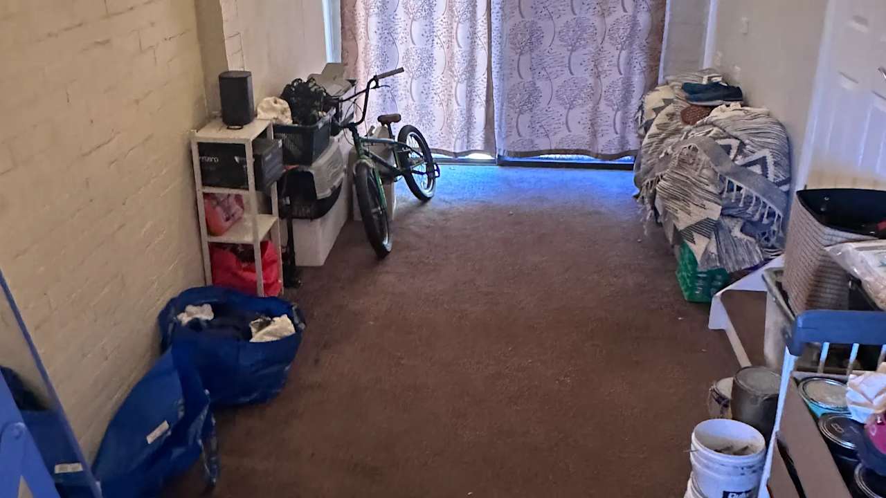 Unfurnished room with own bathroom