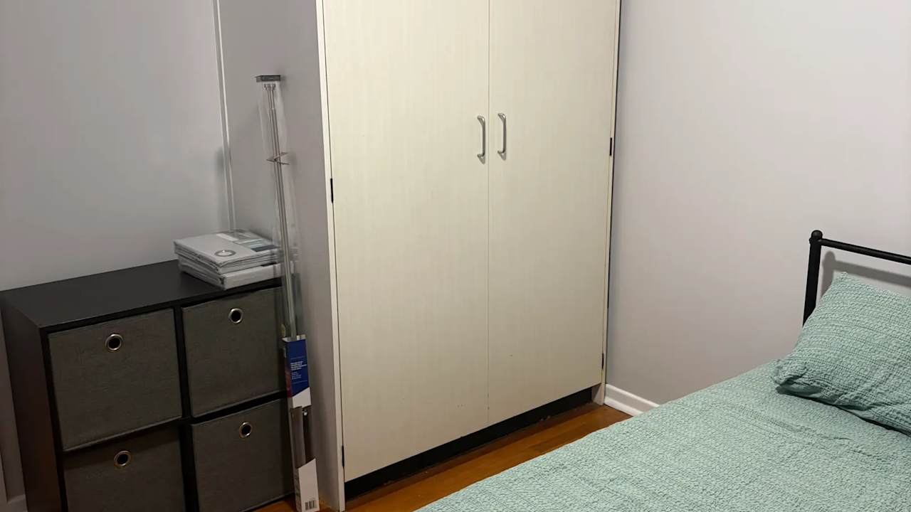 Room in a share house