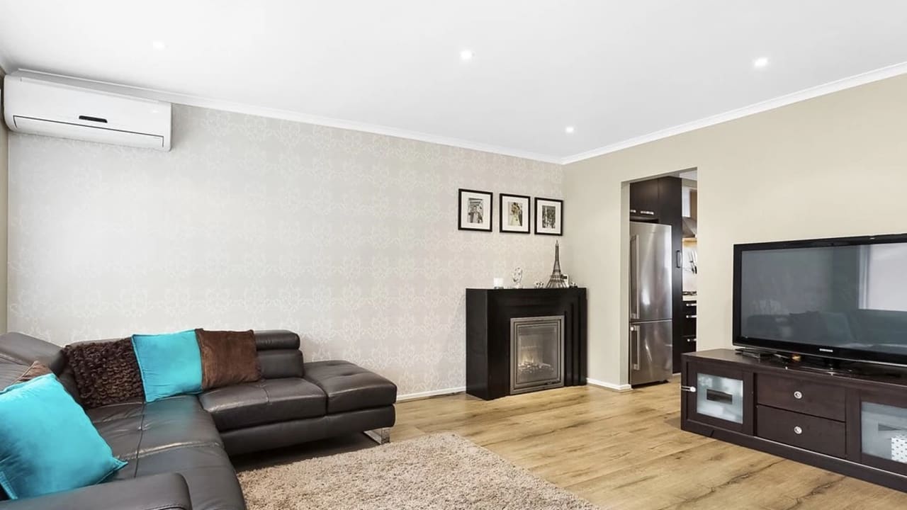 Unfurnished room in a share house