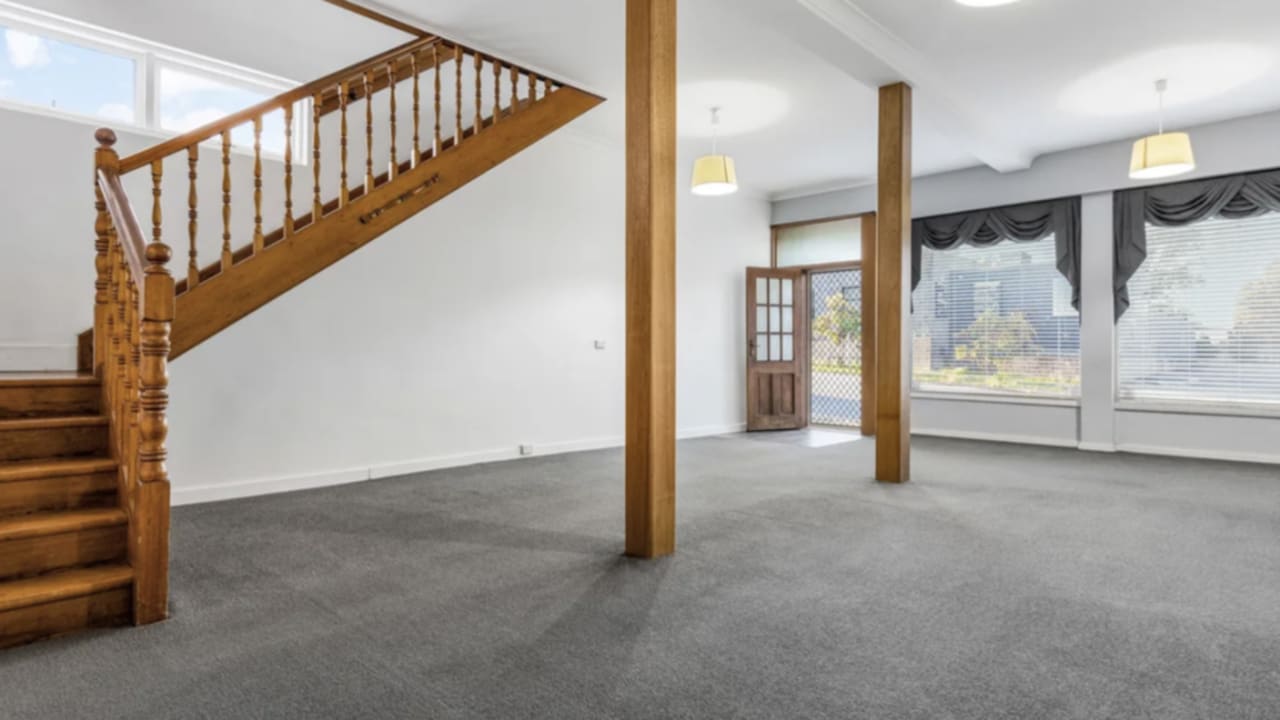 Whole property with 3 rooms for rent