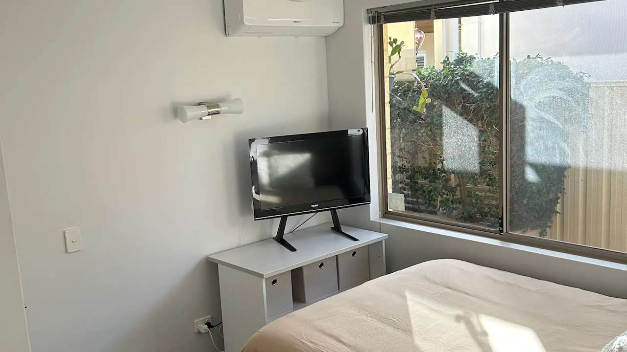 Furnished room with own bathroom