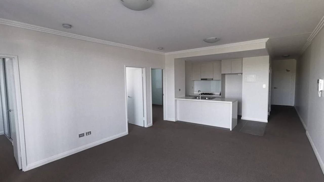 Unfurnished room with ensuite in a flatshare