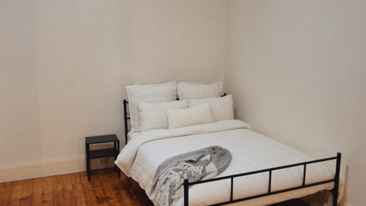 Furnished room in a flatshare