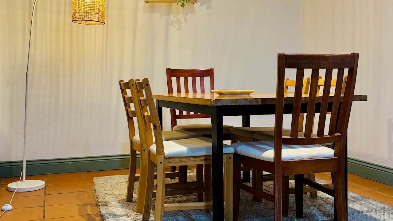 Furnished room in a flatshare