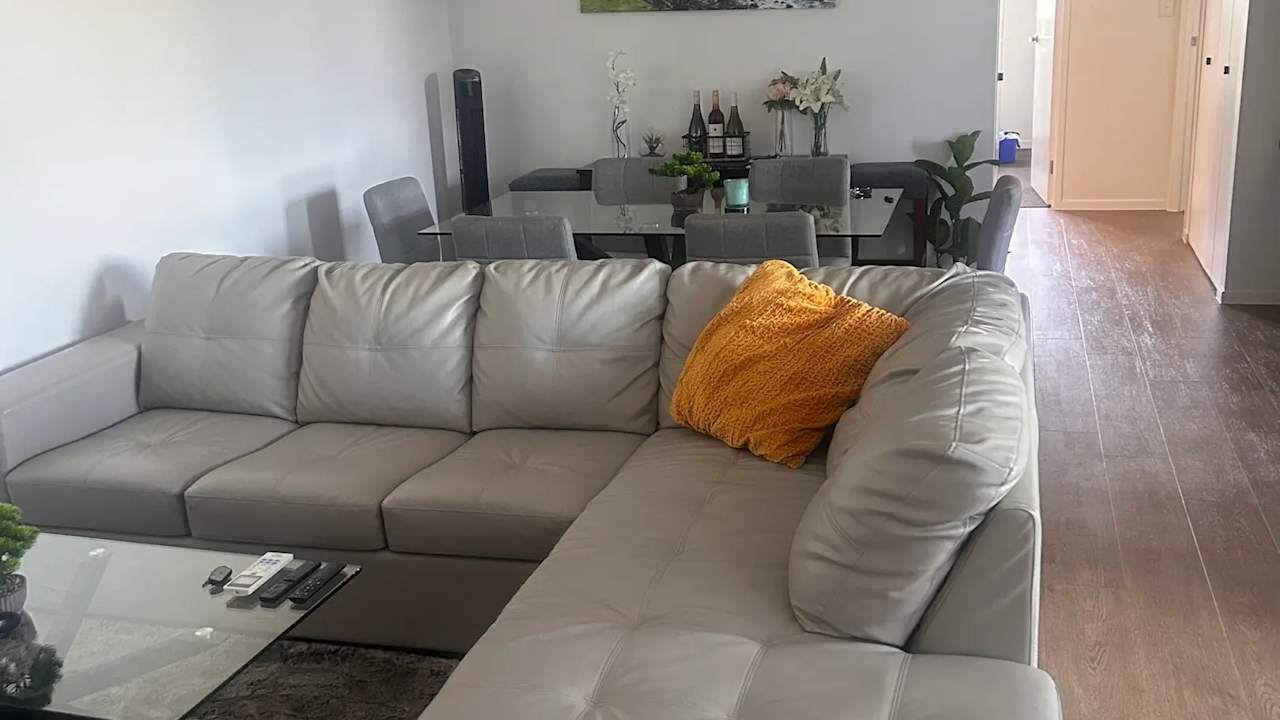 Unfurnished room with own bathroom