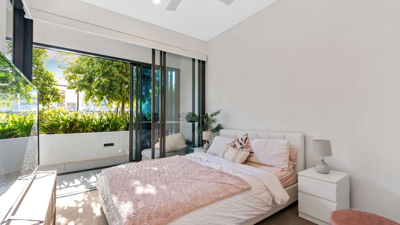 Furnished room with own bathroom