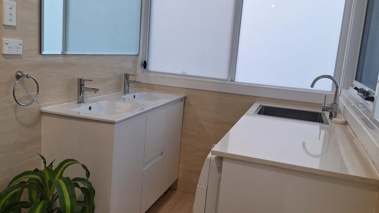 Furnished room studio flat for rent