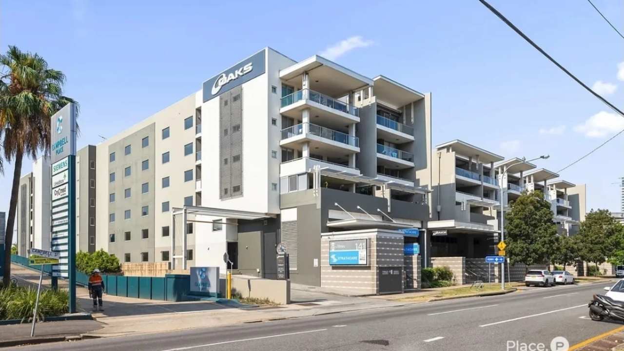 Whole property with 3 rooms for rent