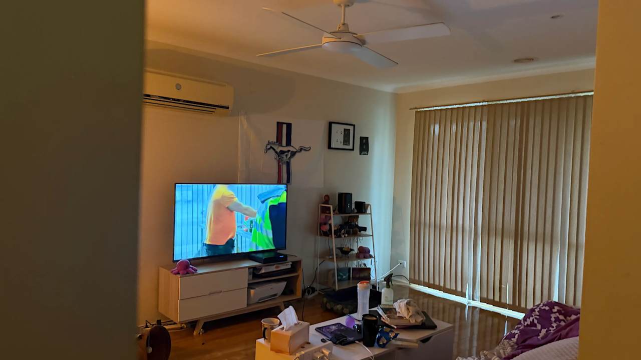 Room in a share house