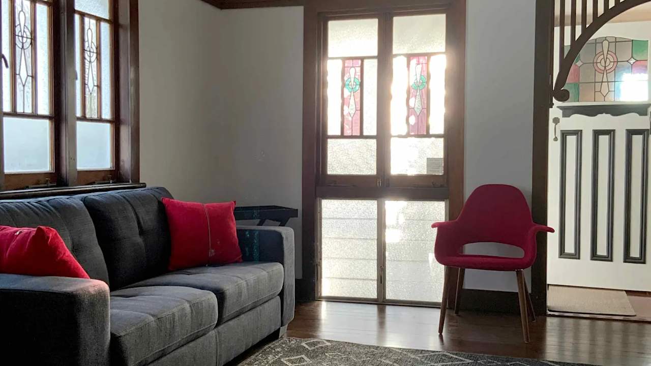 Furnished room in a share house