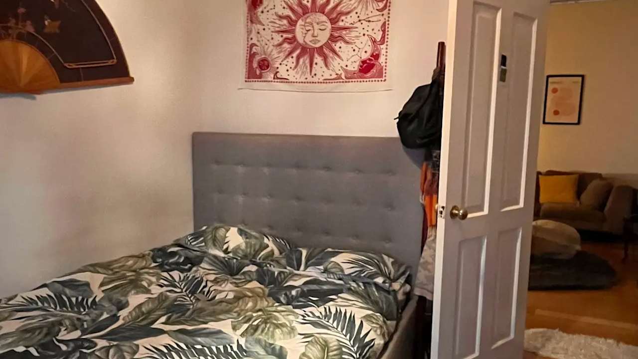 Furnished room in a share house