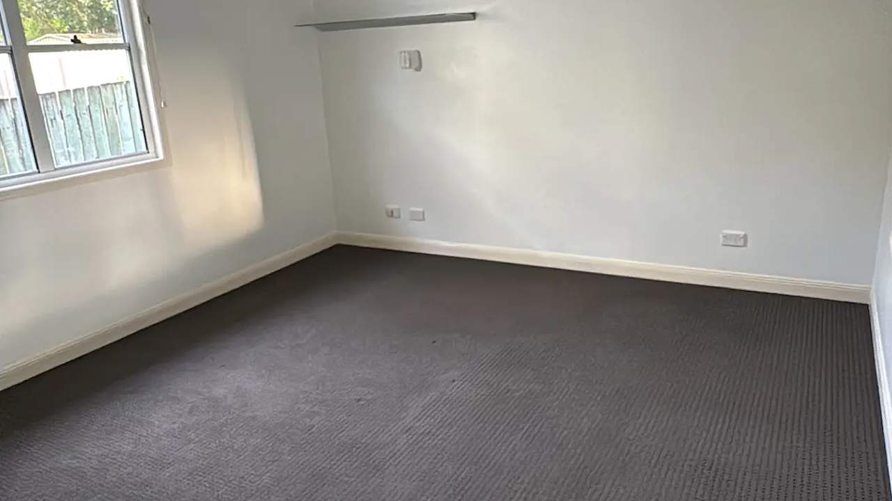 Unfurnished room in a share house