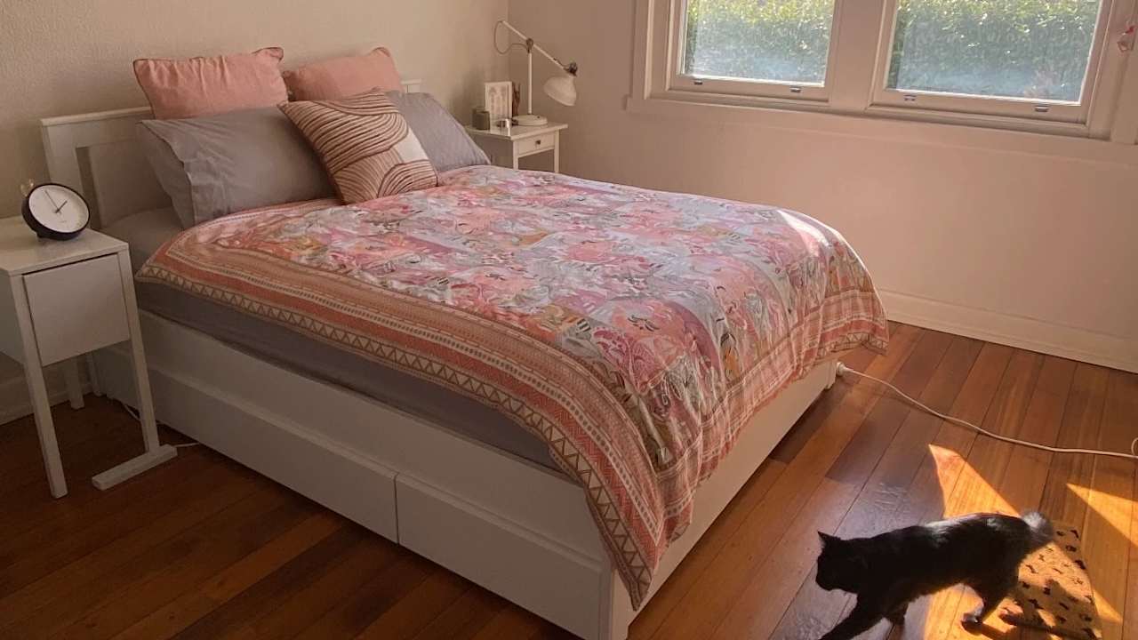 Unfurnished room with own bathroom