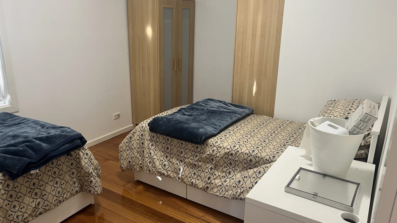 Furnished room in a share house