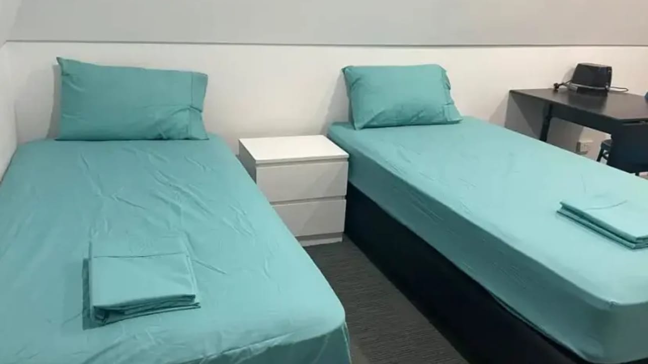 Furnished room studio flat for rent