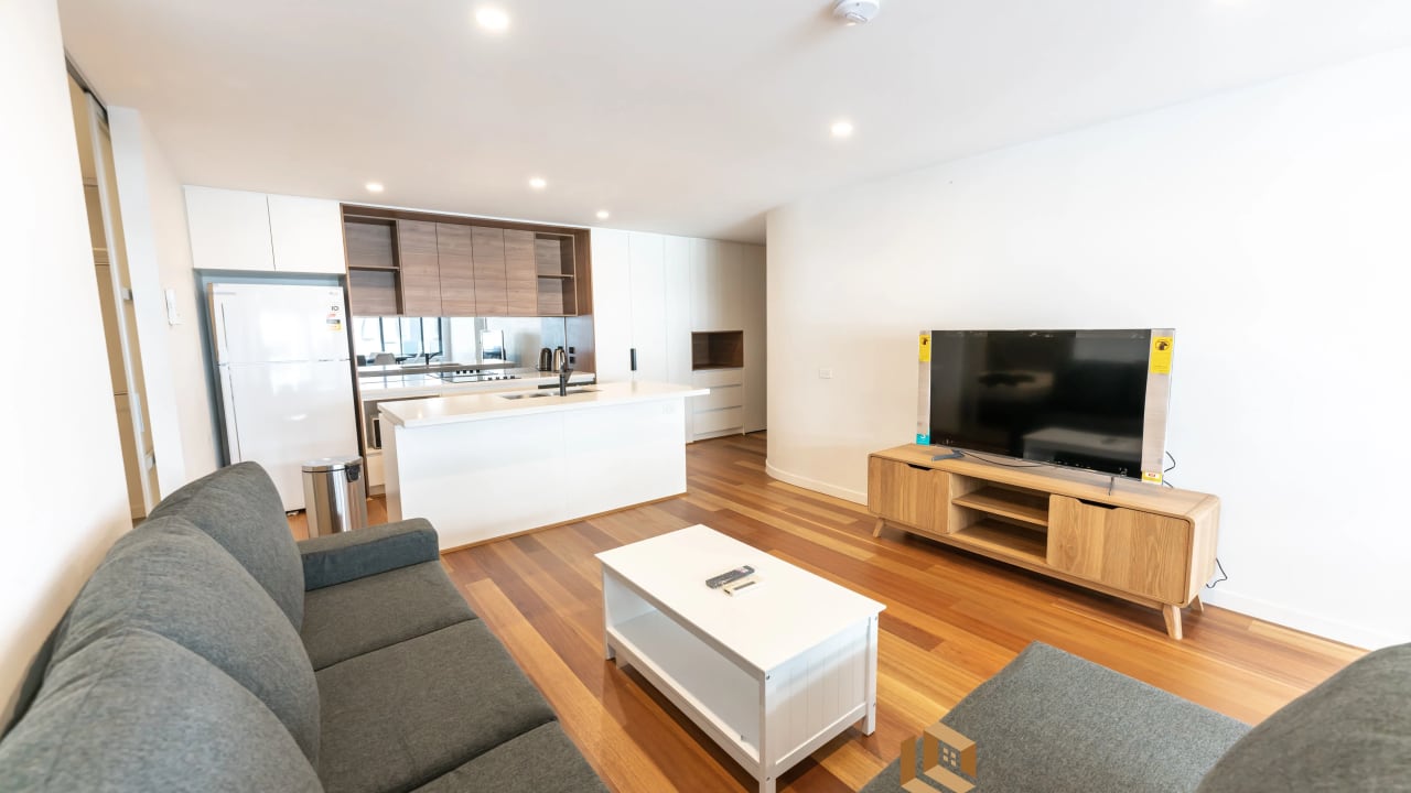 Furnished room with own bathroom