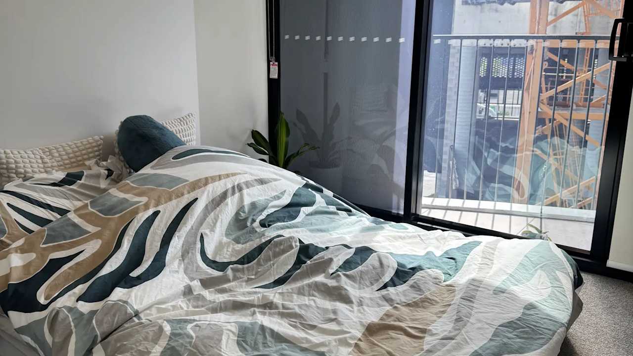 Unfurnished room with own bathroom