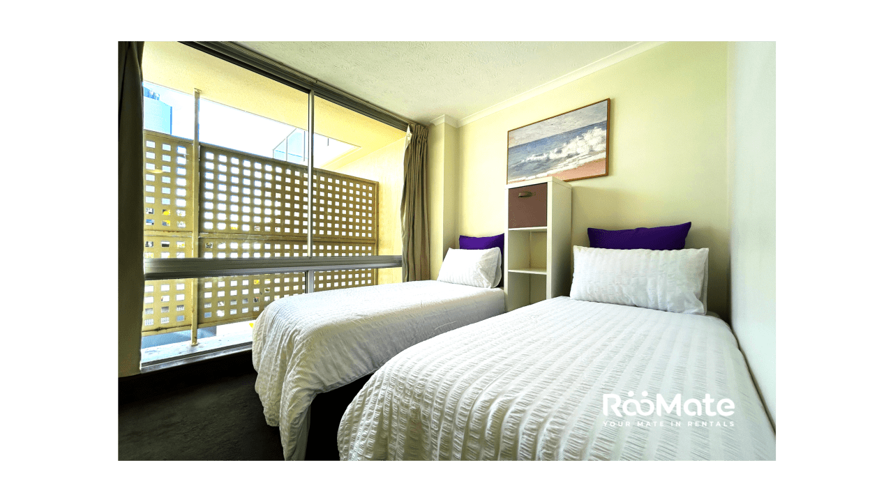 Furnished room in a flatshare