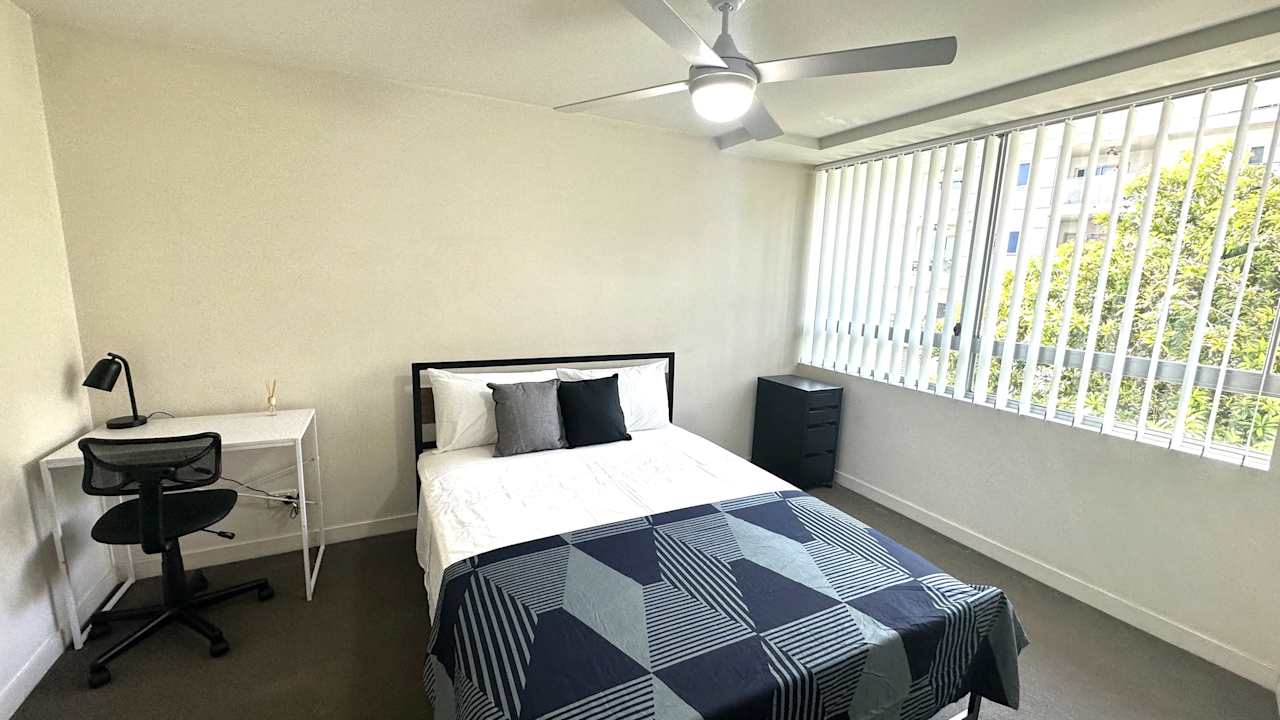 Furnished room in a share house