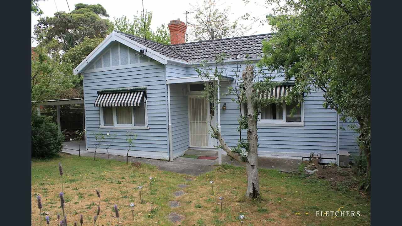 Furnished room with ensuite in a share house