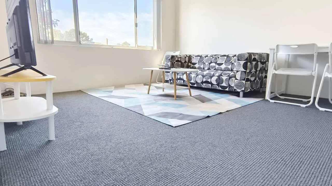 Whole property with 2 rooms for rent