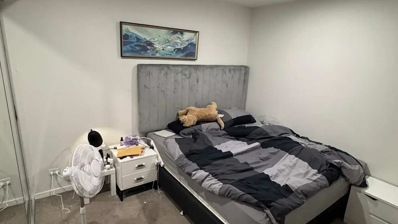 Furnished room in a flatshare