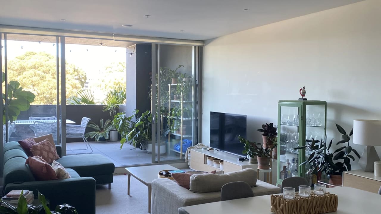 Unfurnished room with own bathroom