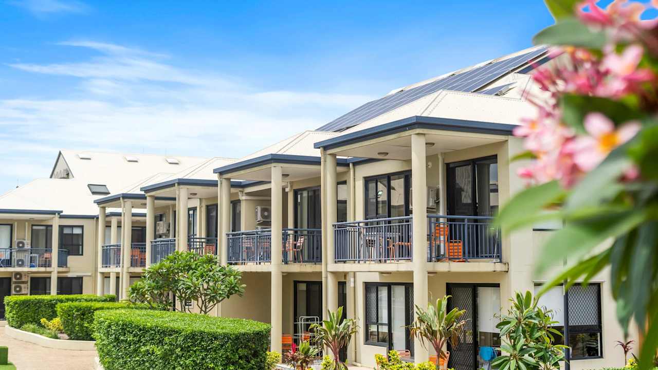 Whole property with 4 rooms for rent