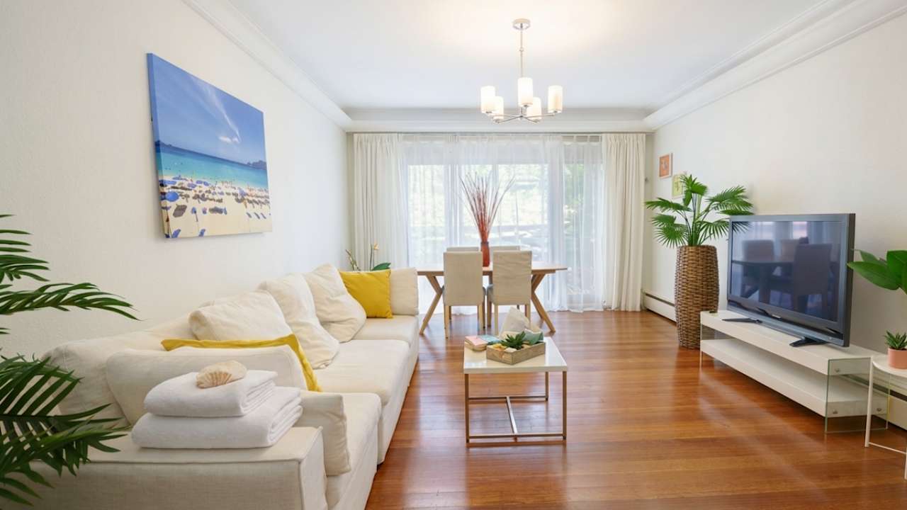 Whole property with 3 rooms for rent