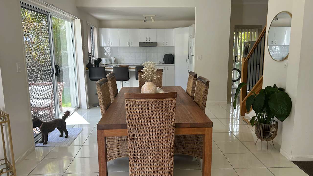 Room in a share house
