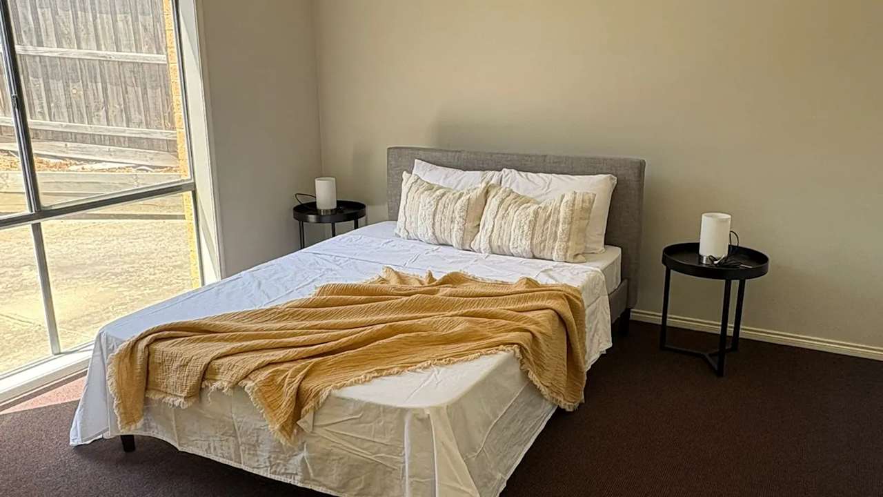 Furnished room with own bathroom
