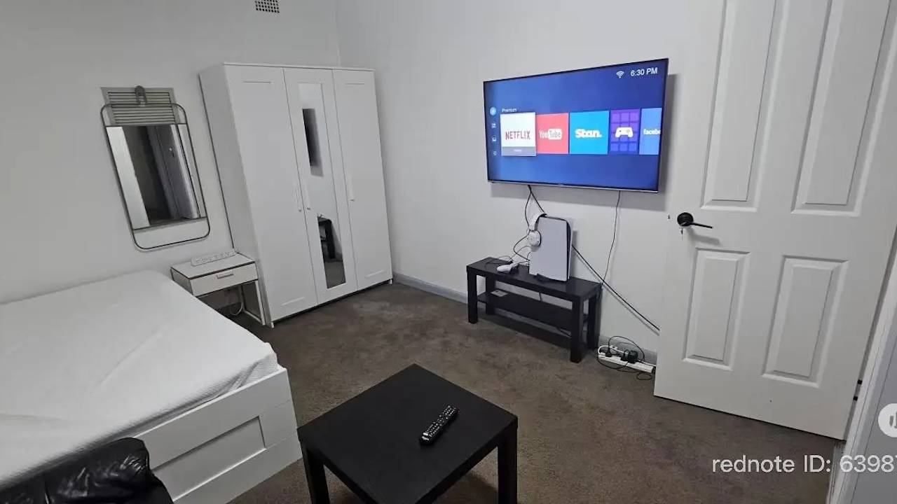 Furnished room with ensuite in a share house