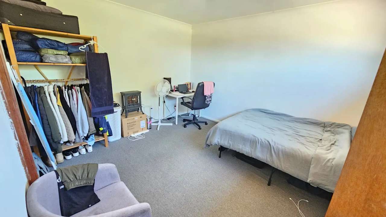 Furnished room with ensuite in a share house