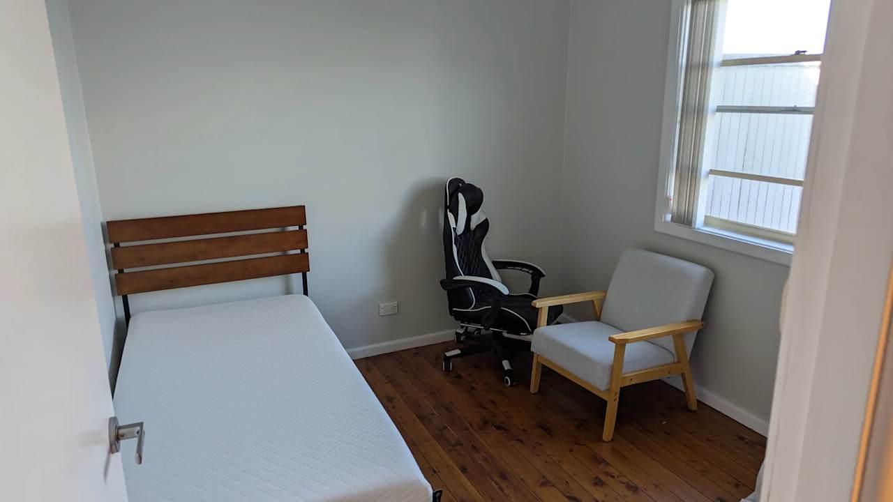 Room in a share house