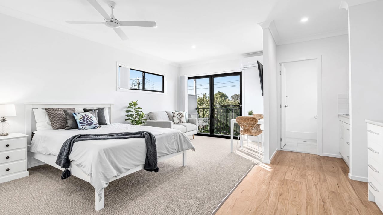 Furnished room studio flat for rent