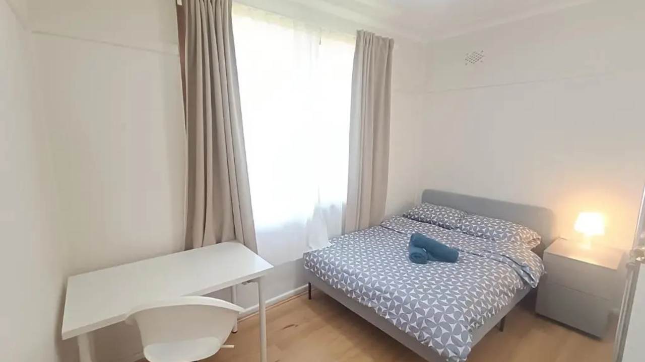 Whole property with 4 rooms for rent