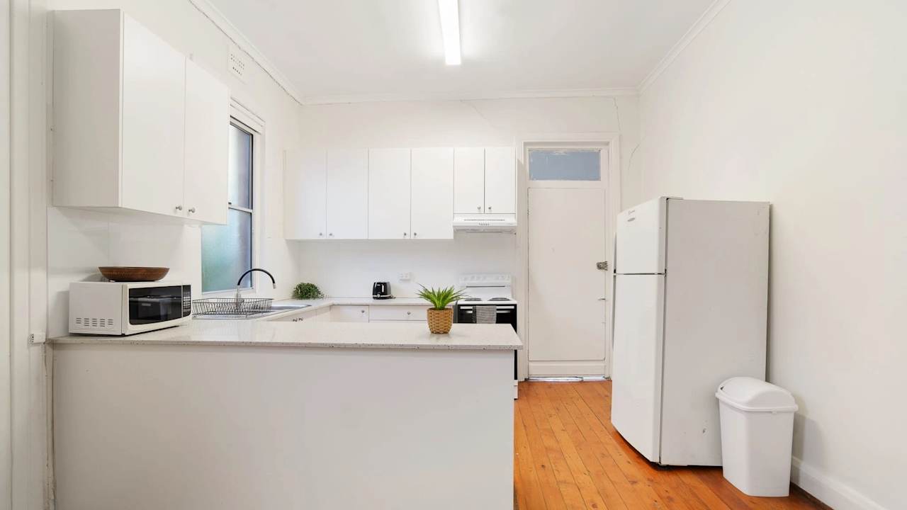 Whole property with 3 rooms for rent