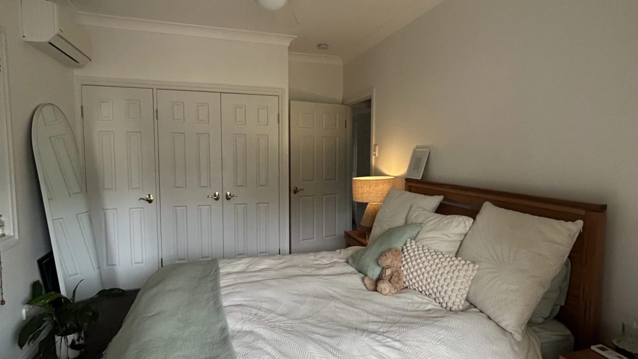 Unfurnished room in a share house