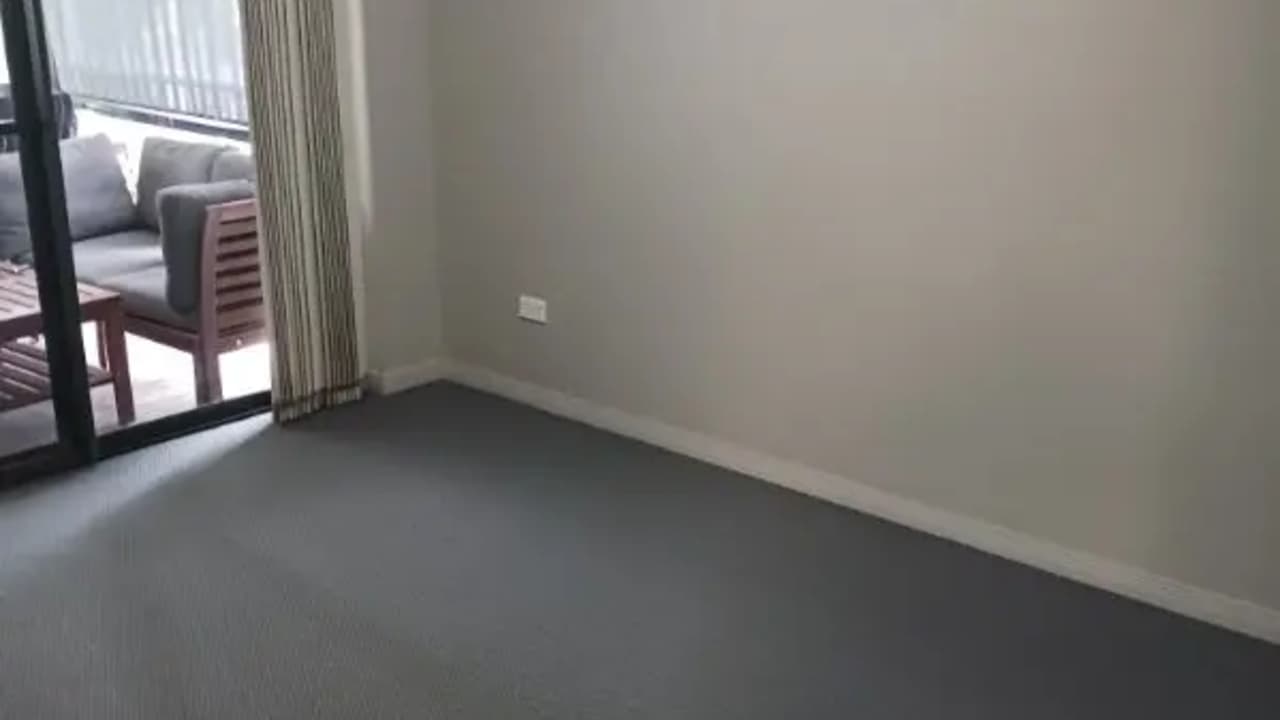 Unfurnished room with ensuite in a flatshare