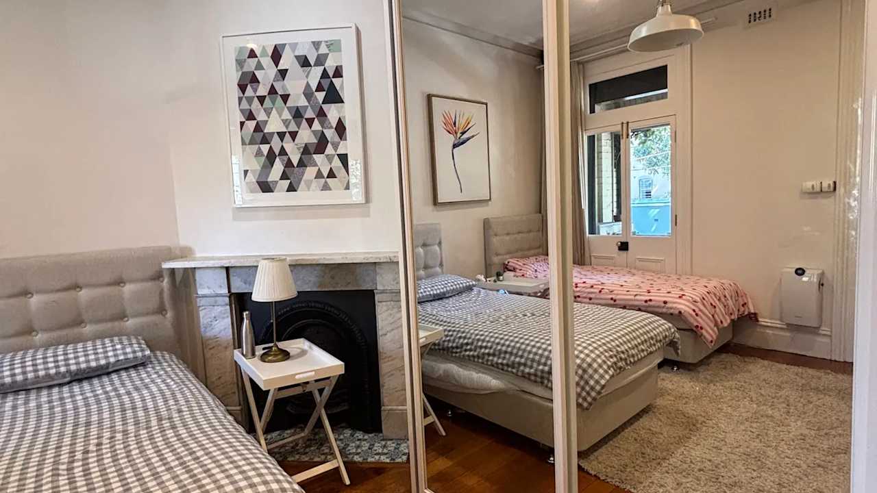Furnished room in a share house
