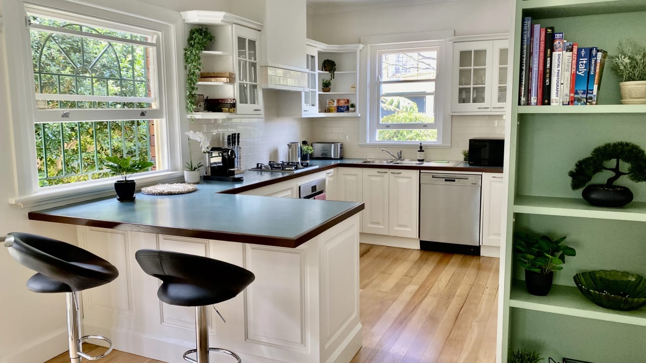 Whole property with 3 rooms for rent