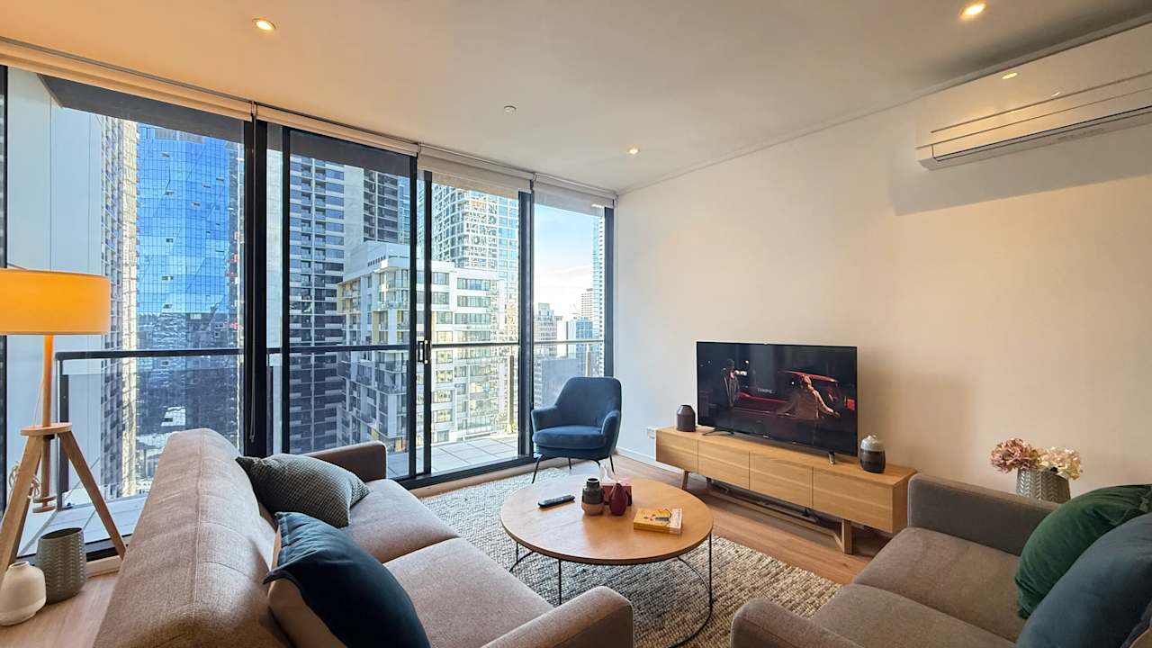 Furnished room in a flatshare