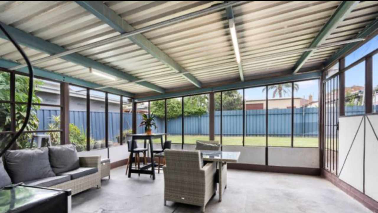 Unfurnished room in a share house